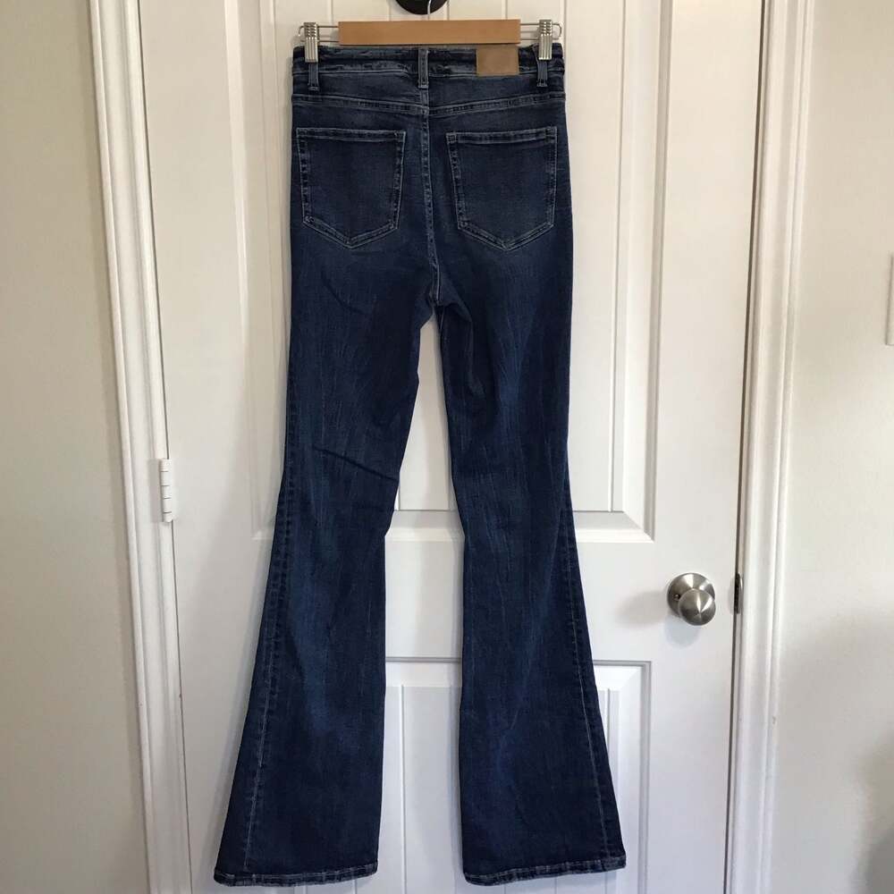 BKE Billie Slim Fit High Rise Flare Jeans Blue Demin W28 L 37.5 Retro Y2K - Picture 3 of 14